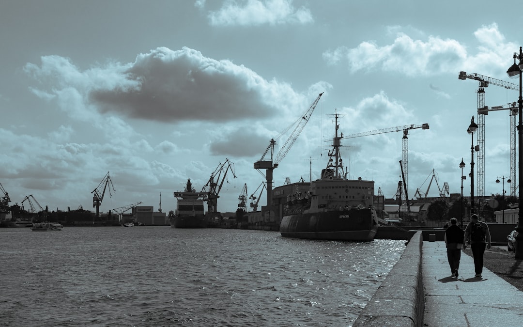 Revolutionize Your E-commerce Shipping Experience with AfterShip: The Ultimate Guide featured image for: aftership